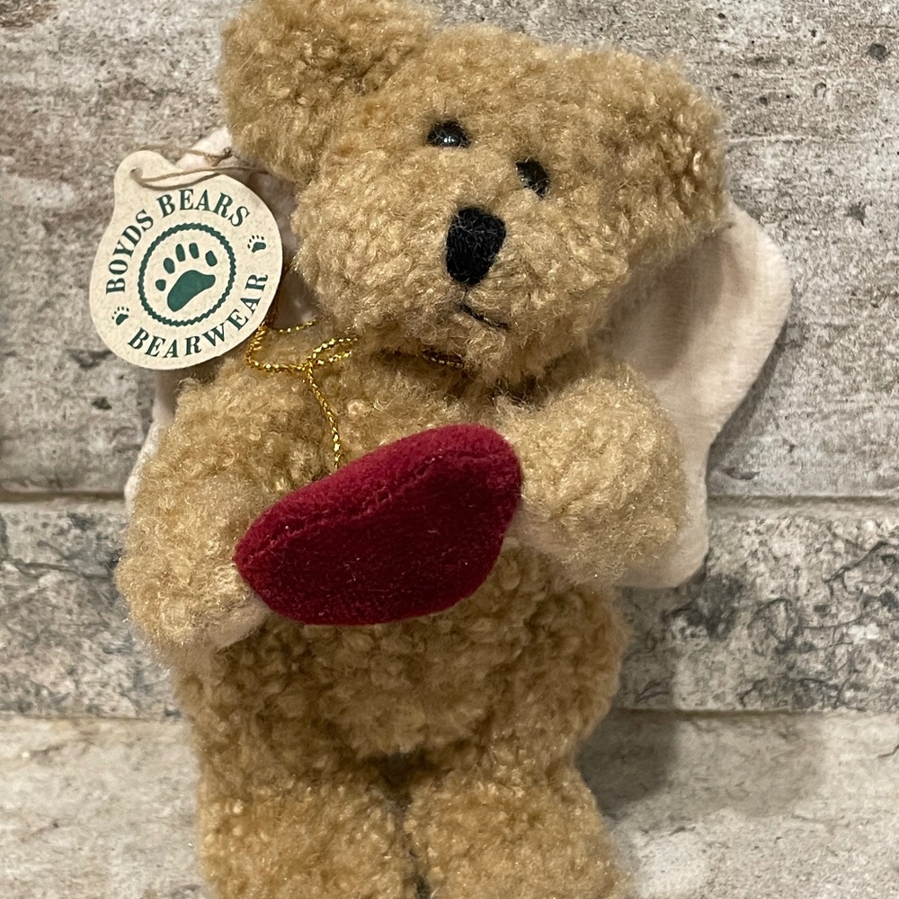 ❤️ BOYDS BEAR CHRISTMAS ORNAMENT PLUSH HOLDING RED HEART NEW